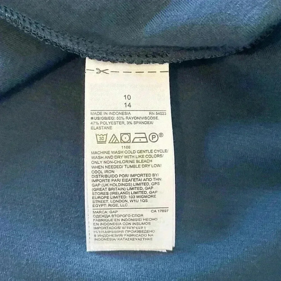 GAP Skater Skirt in Navy (SZ 10) - Picture 8 of 8